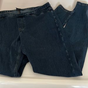 HUE blue Jean jeggings